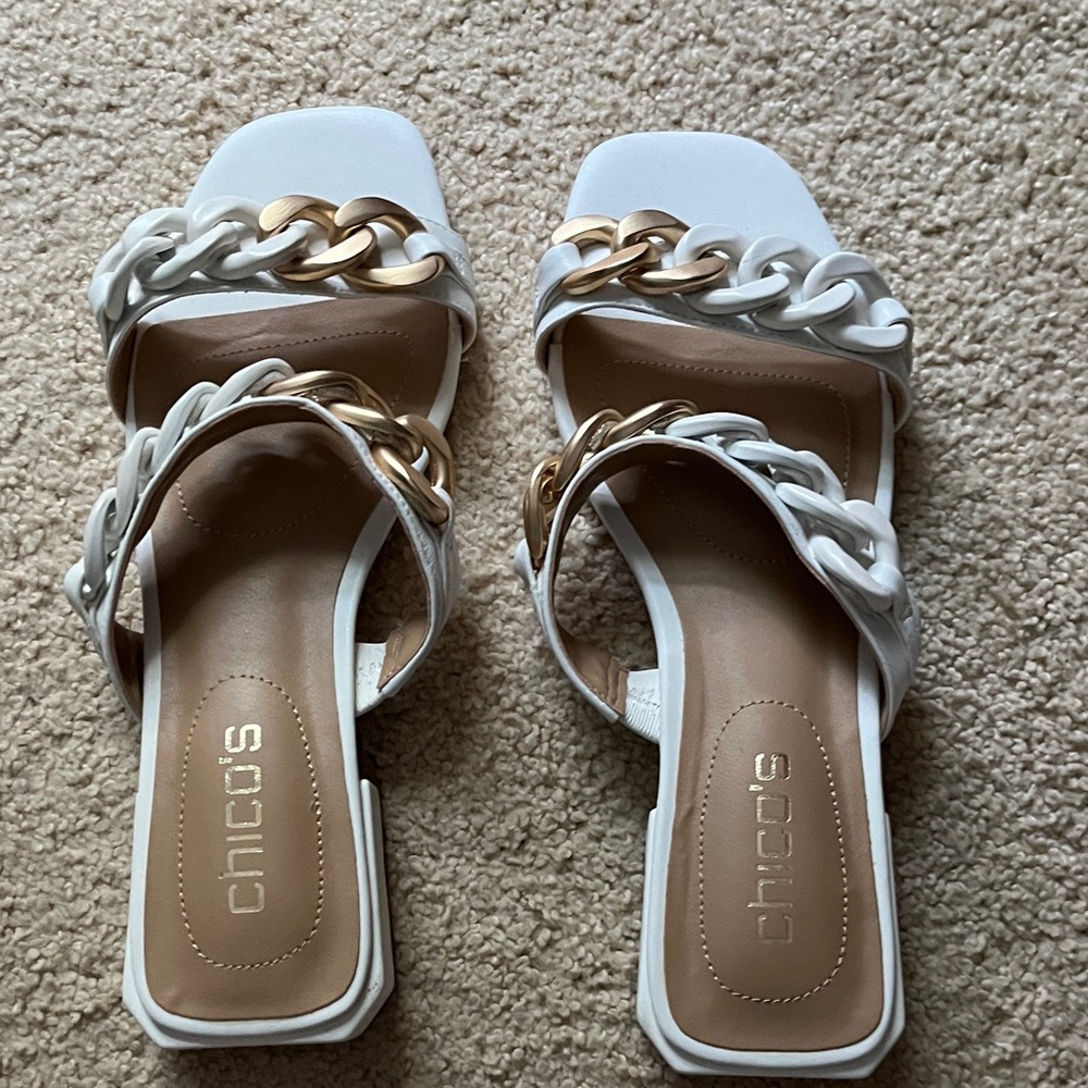 White chain link sandals